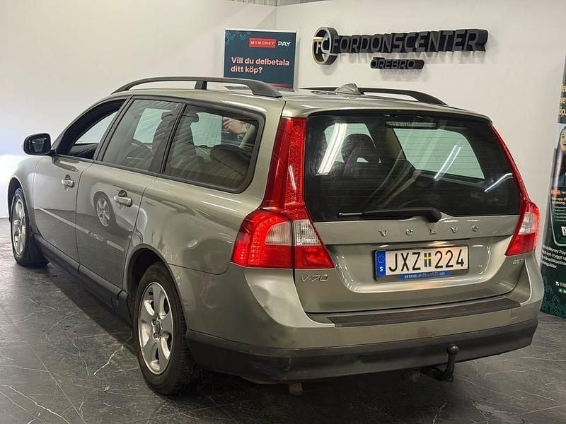 Begagnad Volvo V70 200 HK (147 kW) 2007 Ljusgrön Kombi