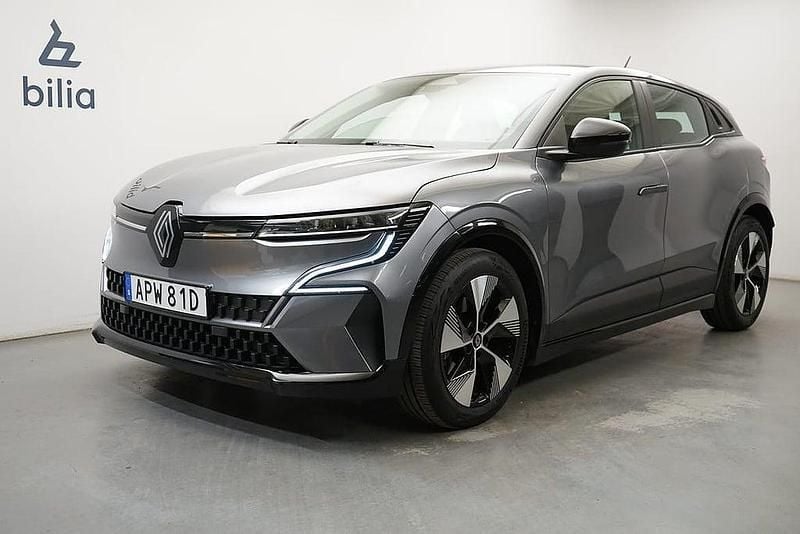Grå Begagnad 2023 Renault Mégane IV Equilibre Halvkombi | 249 900 kr (Marknadspris) - Bild 1/4