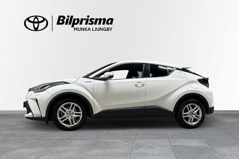 Begagnad Toyota C-HR Active 124 HK (91 kW) 2020 Vit SUV