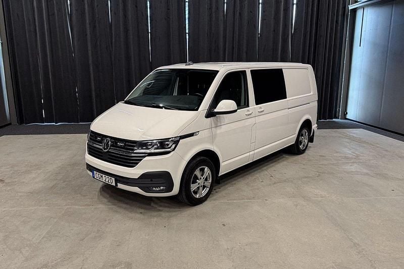 Vit Begagnad 2023 VW T6.1 Van | 499 900 kr - Bild 1/4