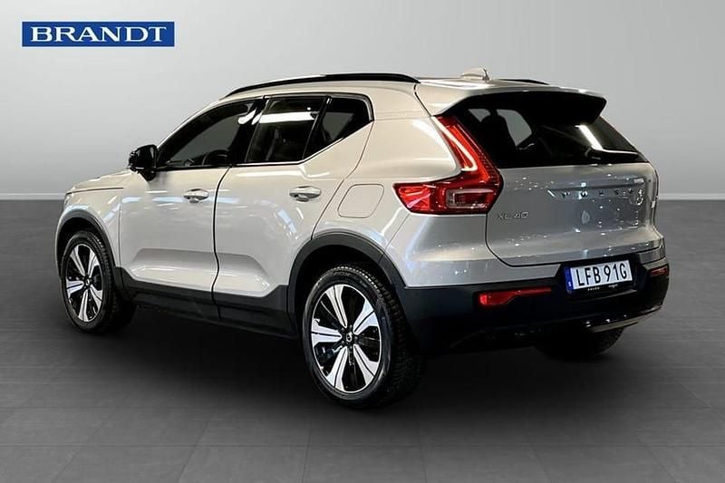 Begagnad Volvo XC40 Ultimate 175 kW (238 HK) 2023 Silver SUV