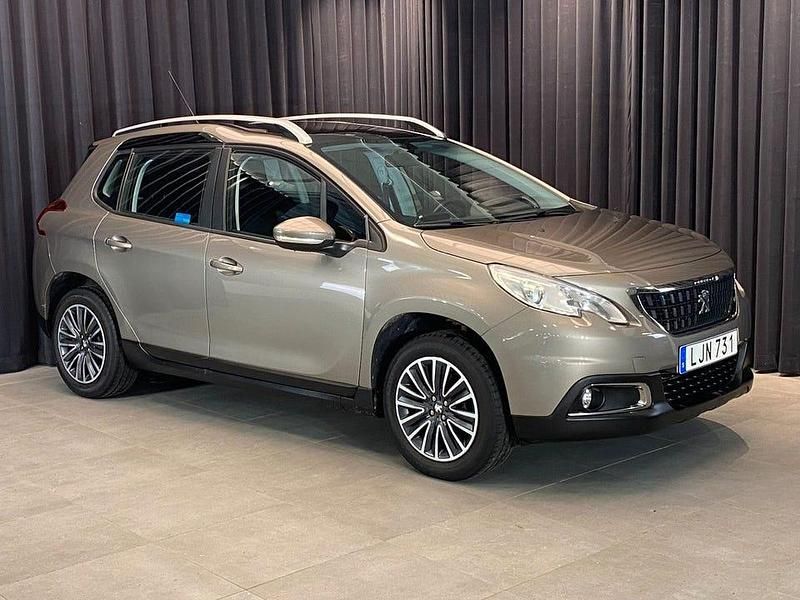 Grå Begagnad 2016 Peugeot 2008 Active SUV | 89 500 kr (Dyr) - Bild 1/4