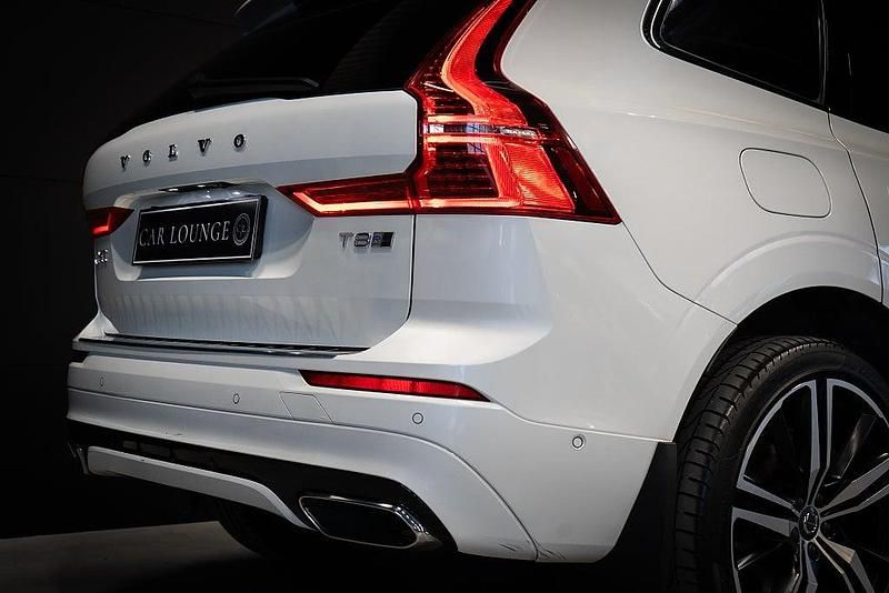 Begagnad Volvo XC60 R-Design 303 HK (222 kW) 2020 Vit SUV