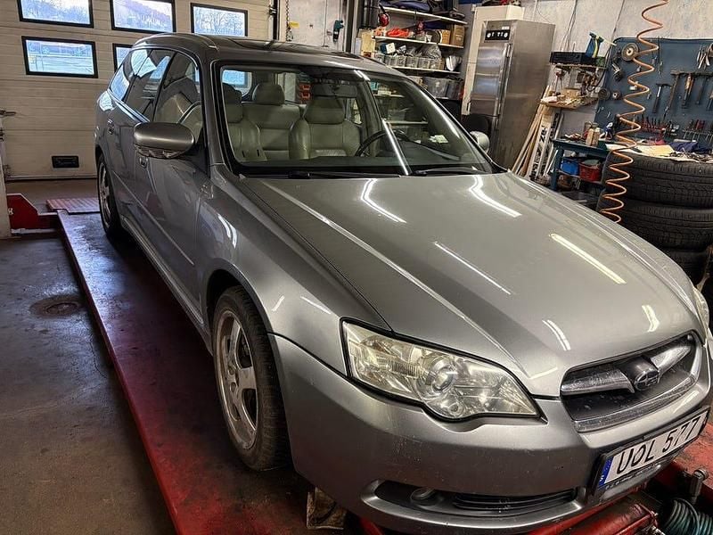 Begagnad 2006 Subaru Legacy Kombi | 25 000 kr (Marknadspris) - Bild 1/4