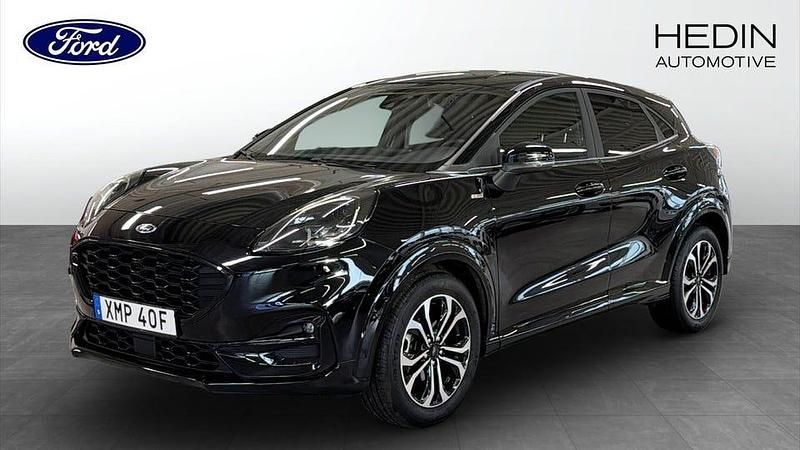 Svart Begagnad 2022 Ford Puma ST-Line SUV | 209 000 kr (Marknadspris) - Bild 1/4