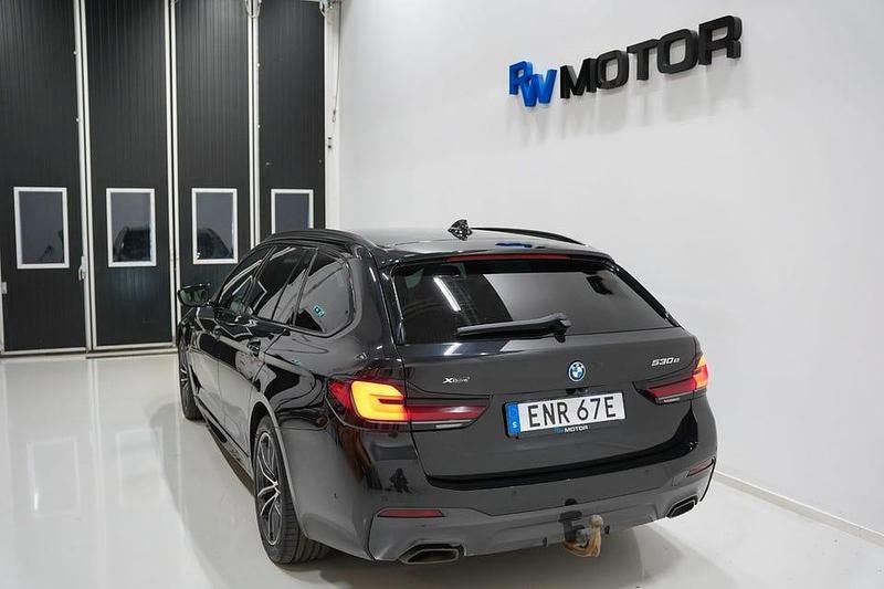 Begagnad BMW 530 M Sport 292 HK (214 kW) 2022 Svart Kombi