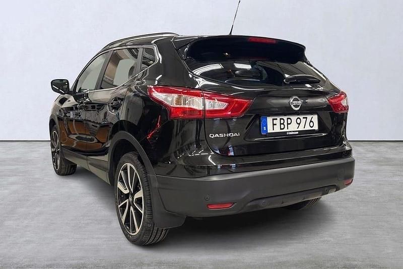 Begagnad Nissan Qashqai 112 HK (82 kW) 2016 Svart SUV