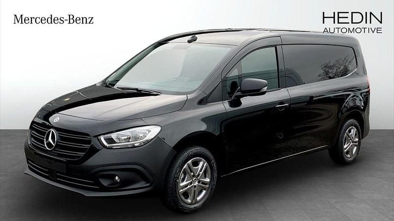 Svart (black) Ny 2025 Mercedes Citan 110 Edition Van | 348 625 kr (Marknadspris) - Bild 1/4