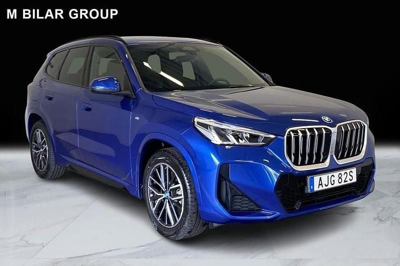 Blå Begagnad 2025 BMW X1 M Sport SUV | 530 000 kr - Bild 1/4