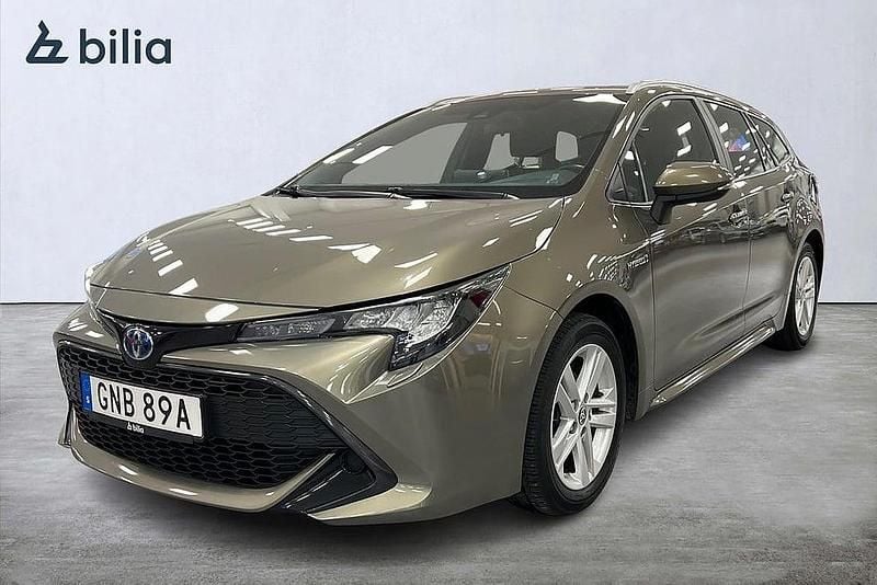 Grön Begagnad 2020 Toyota Corolla Active Kombi | 209 900 kr (Marknadspris) - Bild 1/3