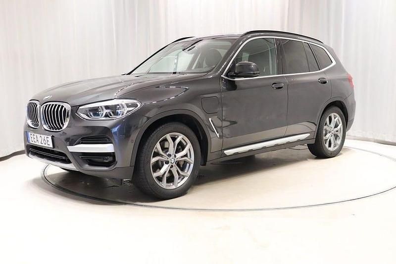 Svart Begagnad 2021 BMW X3 SUV | 329 800 kr - Bild 1/4