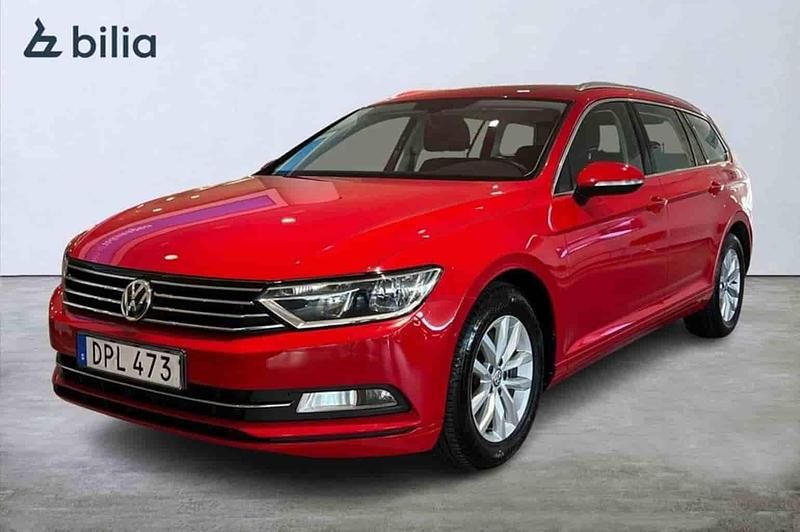 Röd Begagnad 2017 VW Passat Kombi | 195 500 kr (Marknadspris) - Bild 1/1