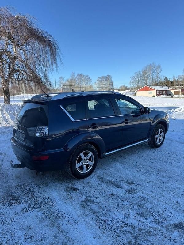 Begagnad Mitsubishi Outlander 170 HK (125 kW) 2010