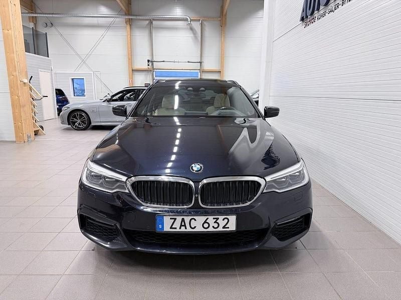Begagnad BMW 530 M Sport 252 HK (185 kW) 2018 Svart Kombi