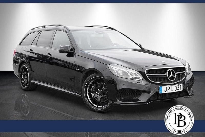 Svart Begagnad 2015 Mercedes E220 AMG Kombi | 189 900 kr (Lite dyr) - Bild 1/4