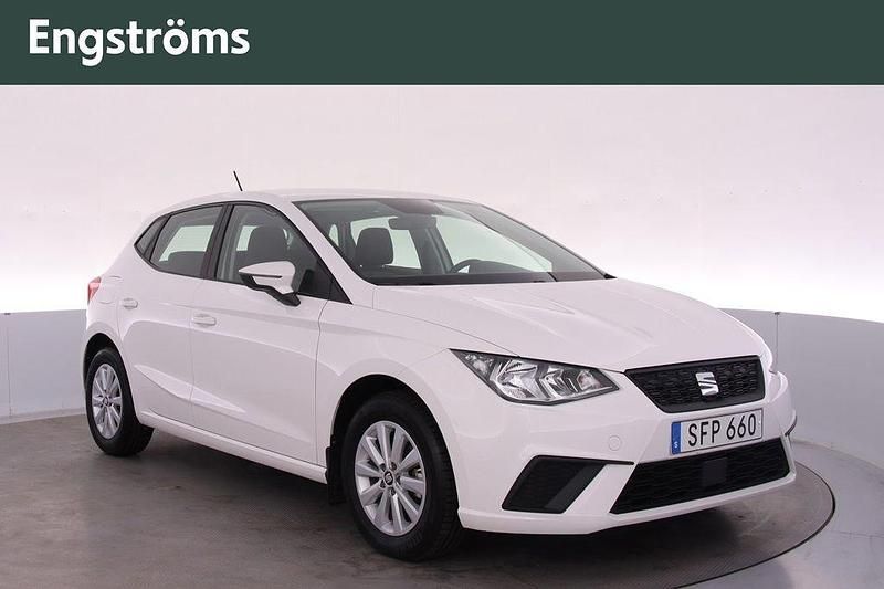 Vit Begagnad 2021 Seat Ibiza Style Halvkombi | 139 000 kr (Marknadspris) - Bild 1/4