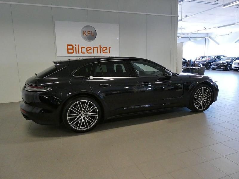 Begagnad Porsche Panamera 4 Sport Turismo 2021 Svart Sedan