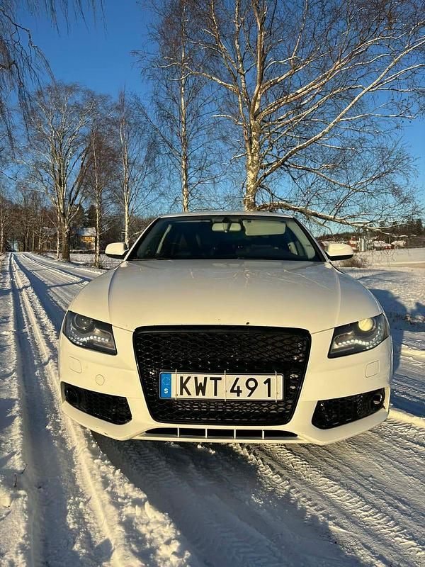 Begagnad Audi A4 164 HK (120 kW) 2011 Vit Sedan