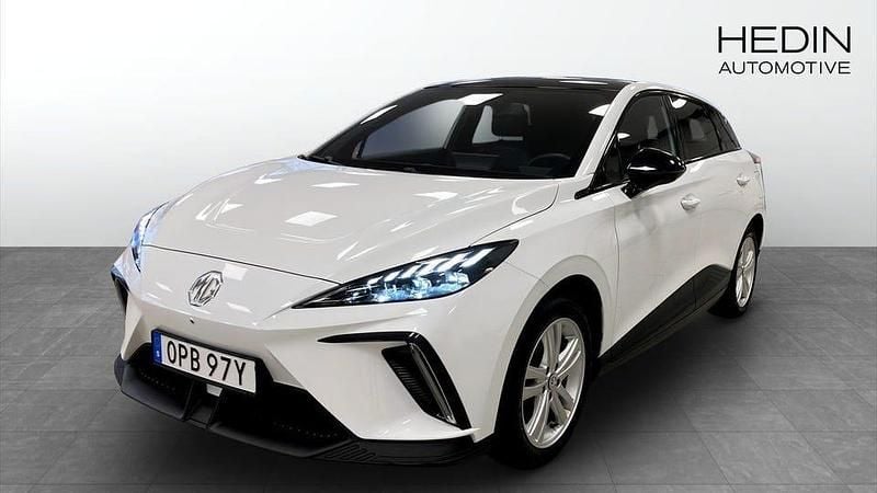 Vit Begagnad 2022 MG MG4 EV Luxury Halvkombi | 274 900 kr (Lite dyr) - Bild 1/4