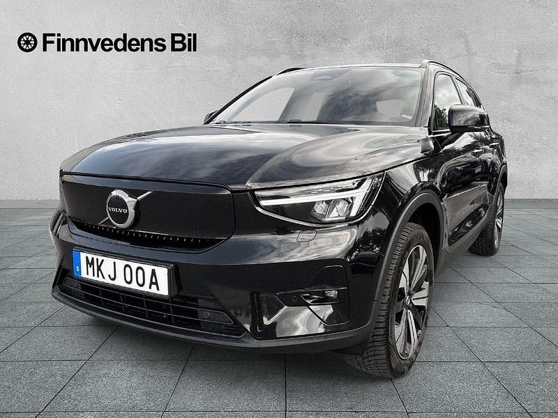 Svart Begagnad 2022 Volvo XC40 Plus SUV | 349 000 kr - Bild 1/4