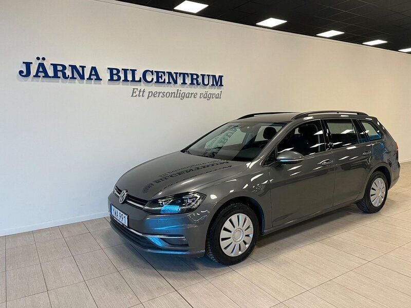 Mörkgrå Begagnad 2017 VW Golf VII Kombi | 149 900 kr (Marknadspris) - Bild 1/4