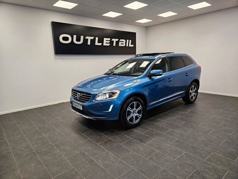 Blå Begagnad 2014 Volvo XC60 Summum SUV | 159 000 kr (Marknadspris) - Bild 1/4