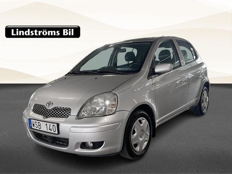 Silver Begagnad 2004 Toyota Yaris Edition-S Halvkombi | 49 900 kr (Dyr) - Bild 1/3