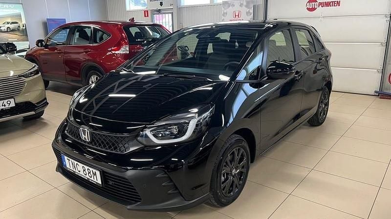 Chrystal black Ny 2025 Honda Jazz Elegance Halvkombi | 292 300 kr (Marknadspris) - Bild 1/4