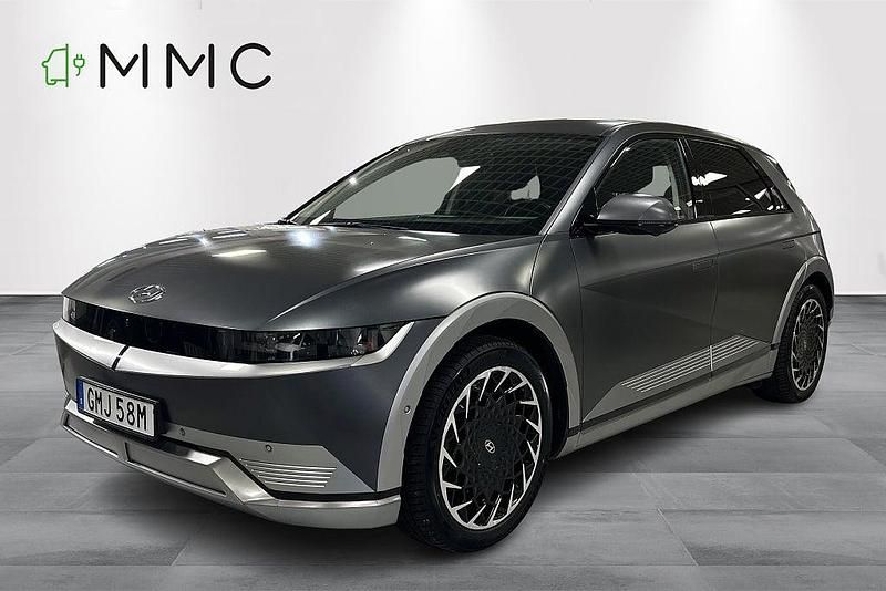 Grå Begagnad 2021 Hyundai Ioniq Advanced Halvkombi | 314 000 kr - Bild 1/4