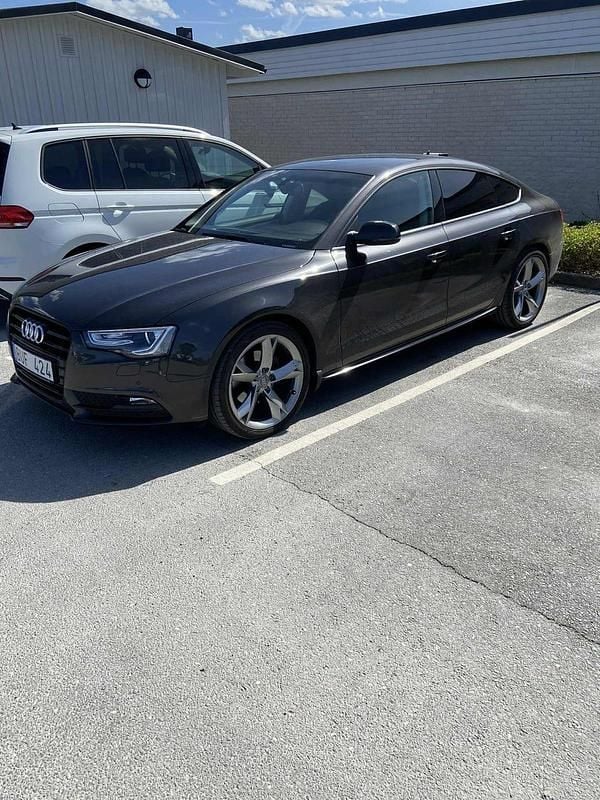 Begagnad 2013 Audi A5 Sportback Comfort Halvkombi | 100 000 kr (Superpris) - Bild 1/4