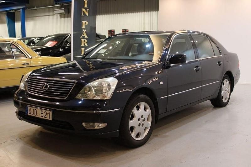 Begagnad Lexus LS430 282 HK (207 kW) 2002 Mörkblå (blå) Sedan
