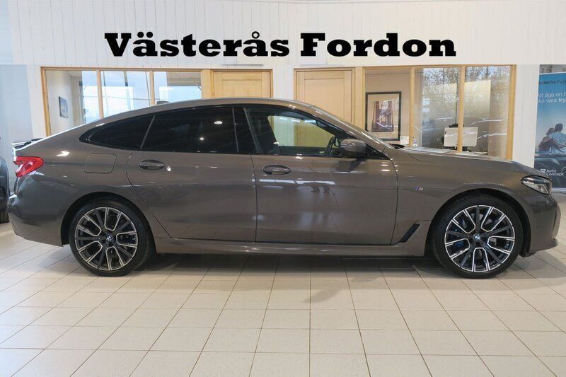 Grå Begagnad 2021 BMW 640 Executive Sportkupé | 479 900 kr - Bild 1/4