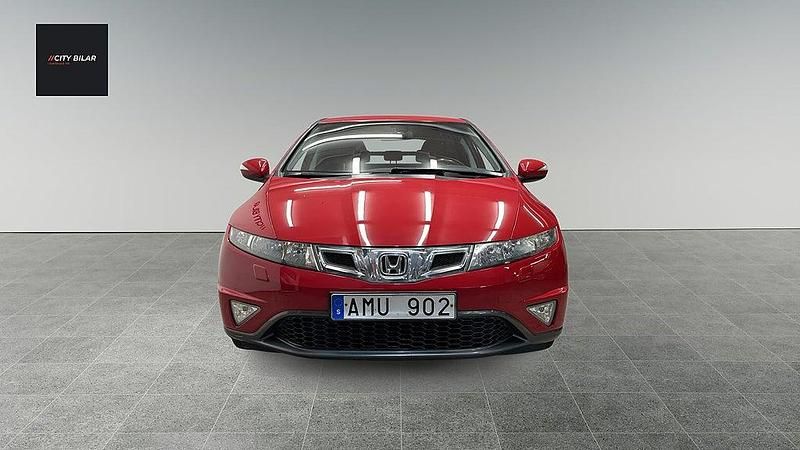 Begagnad Honda Civic Sport 141 HK (103 kW) 2010 Röd Halvkombi