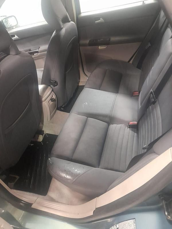 Begagnad Volvo V50 136 HK (100 kW) 2005 Kombi