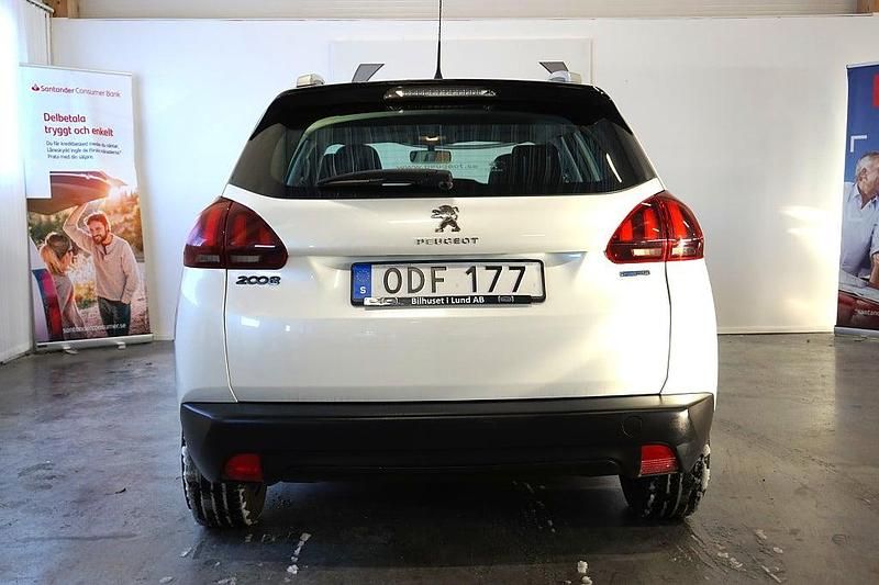 Begagnad Peugeot 2008 82 HK (60 kW) 2016 Vitmetallic SUV
