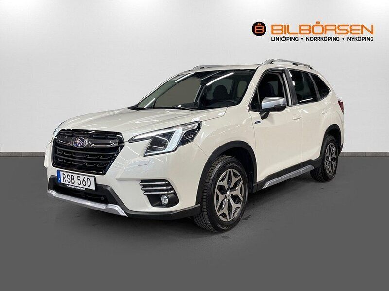 Vit Begagnad 2022 Subaru Forester SUV | 359 900 kr (Marknadspris) - Bild 1/4