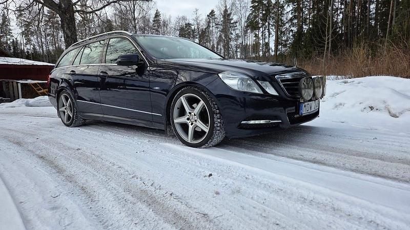 Begagnad Mercedes E220 170 HK (125 kW) 2012
