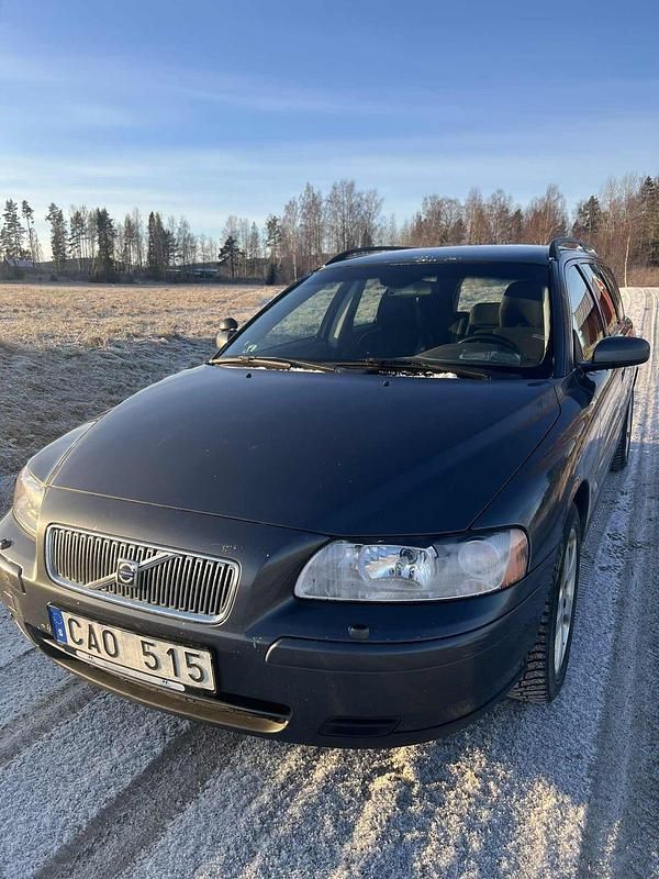 Begagnad 2006 Volvo V70 Kombi | 15 000 kr (Bra pris) - Bild 1/4