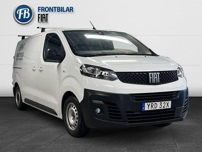 Vit Begagnad 2023 Fiat Scudo Van | 368 500 kr (Superpris) - Bild 1/3