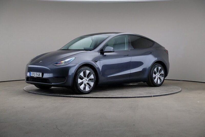 Grå Begagnad 2021 Tesla Model Y Long Range SUV | 299 000 kr (Superpris) - Bild 1/4