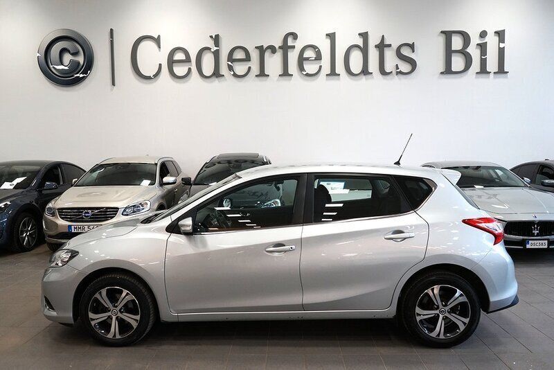 Silver Begagnad 2016 Nissan Pulsar Halvkombi | 119 900 kr (Marknadspris) - Bild 1/3