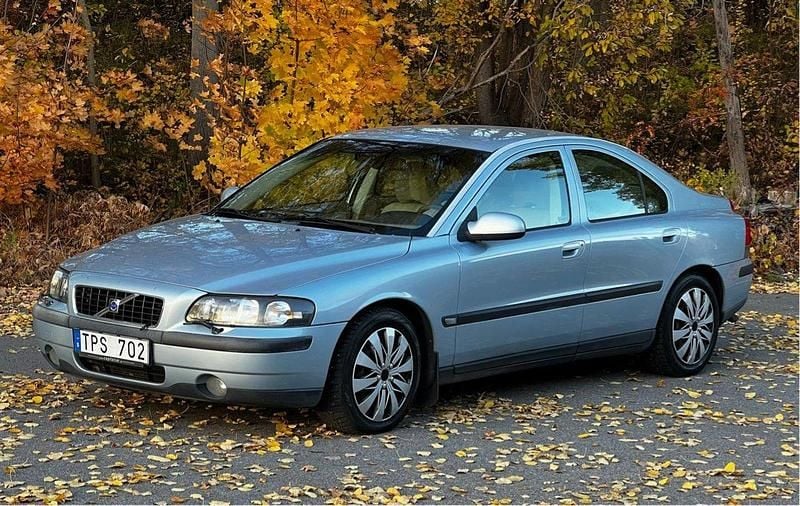 Blå Begagnad 2003 Volvo S60 Business Edition Sedan | 21 900 kr (Bra pris) - Bild 1/4