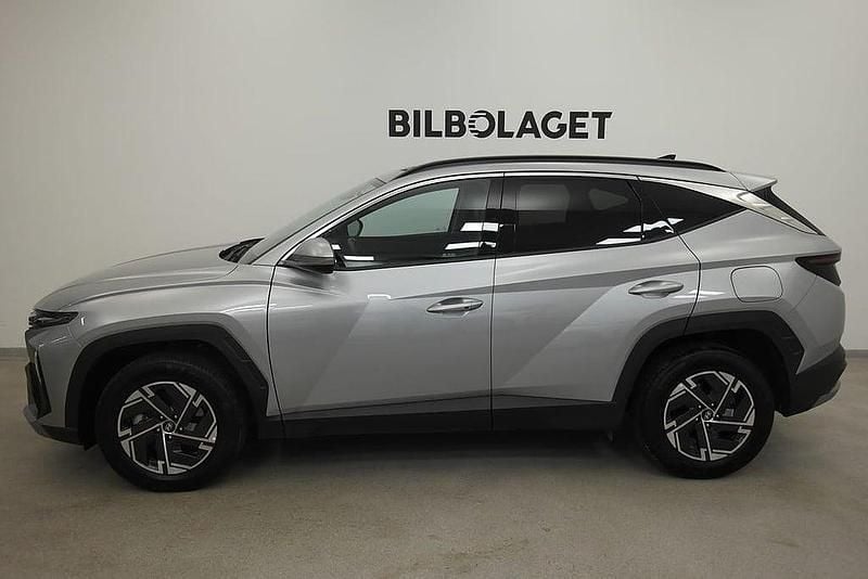 Begagnad Hyundai Tucson Essential 218 HK (160 kW) 2024 Grå SUV