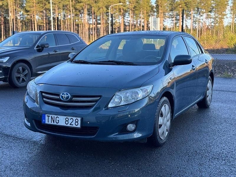 Mörkblå Begagnad 2008 Toyota Corolla Sedan | 89 900 kr - Bild 1/4
