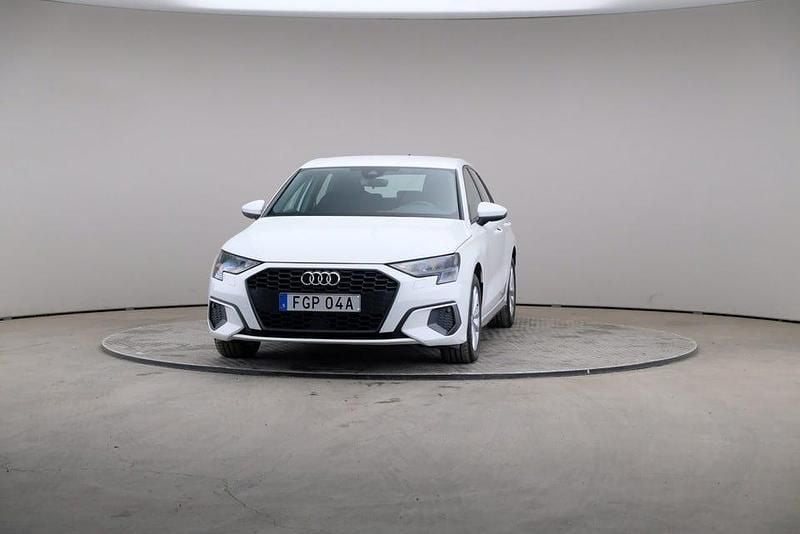 Begagnad Audi A3 150 HK (110 kW) 2022 Ibisvit (solid) Sedan