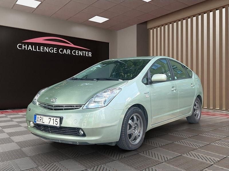 Ljusgrön Begagnad 2006 Toyota Prius Halvkombi | 64 900 kr (Marknadspris) - Bild 1/4