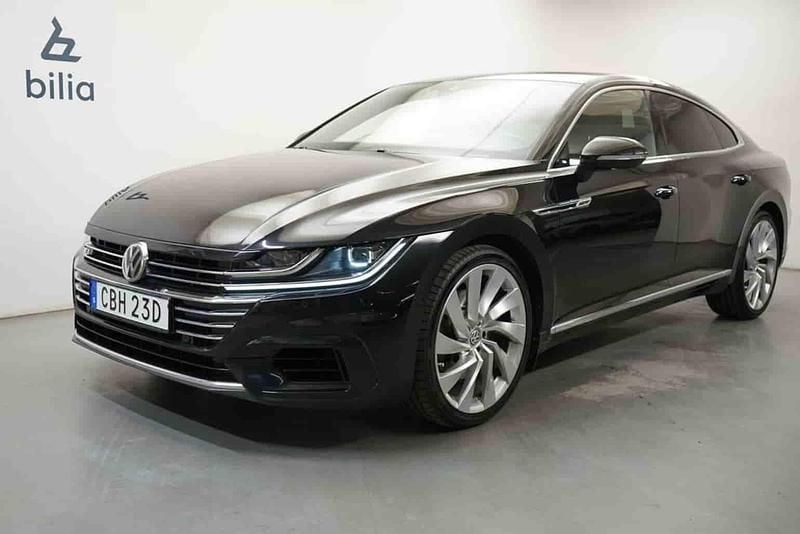 Svart Begagnad 2020 VW Arteon Halvkombi | 339 900 kr (Marknadspris) - Bild 1/1