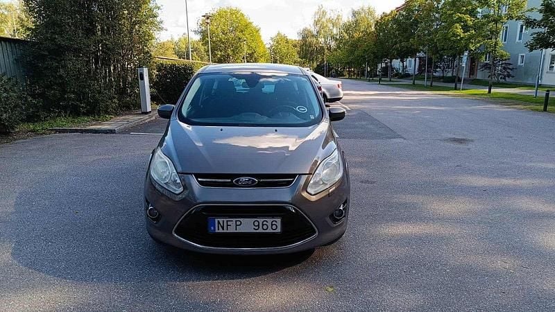 Brun Begagnad 2013 Ford C-MAX Titanium Minibuss | 45 000 kr (Bra pris) - Bild 1/4