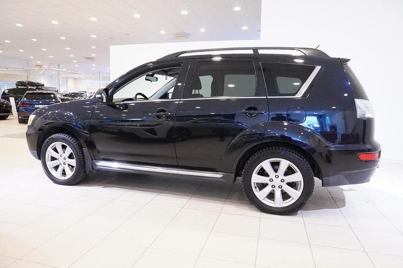 Begagnad Mitsubishi Outlander Edition 156 HK (114 kW) 2011 Svart SUV