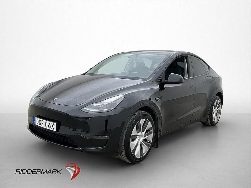 Begagnad Tesla Model Y Long Range AWD 378 kW (514 HK) 2023 Svart SUV
